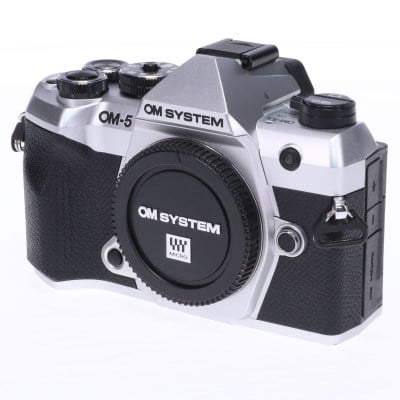 OM SYSTEM OM-5 Mark II ボディー シルバー
