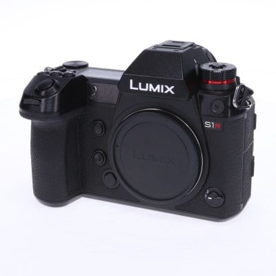 LUMIX S1R ボディ DC-S1R-K