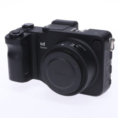 sd Quattro ボディ