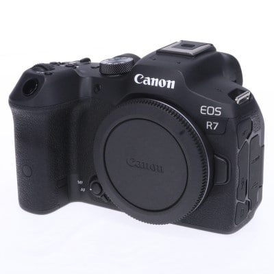 EOS R7 ボディー