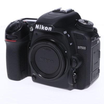 D7500 ボディ