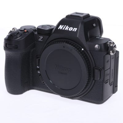 Z5II ボディ