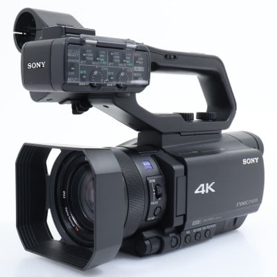 HXR-NX80