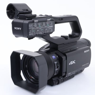 HXR-NX80