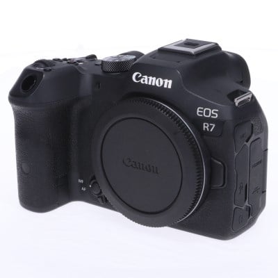 EOS R7 ボディー