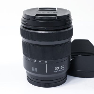 LUMIX S 20-60mm F3.5-5.6 S-R2060