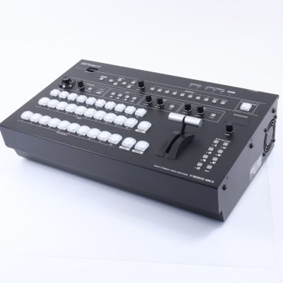 V-800HD MK2 [マルチフォーマット・ビデオ・スイッチャー]