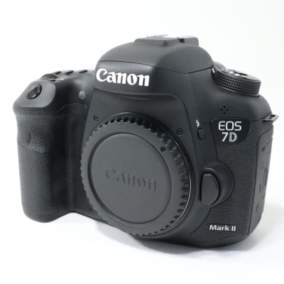 EOS 7D Mark II ボディー