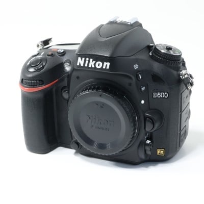 D600 ボディ