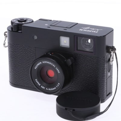 X half (FUJIFILM X-HF1) ブラック