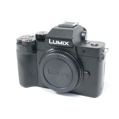 LUMIX G100D ボディ DC-G100D