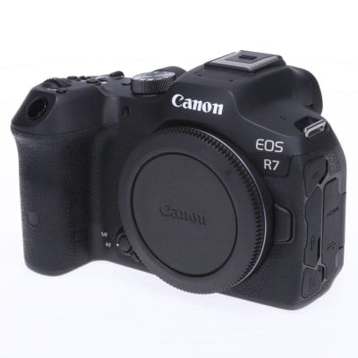 EOS R7 ボディー