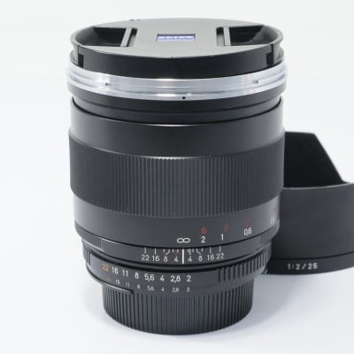 Distagon T* 2/25 ZF.2
