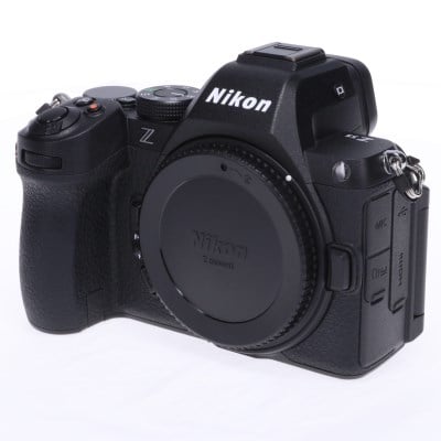Z5II ボディ