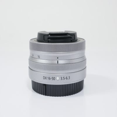 NIKKOR Z DX 16-50mm f/3.5-6.3 VR シルバー