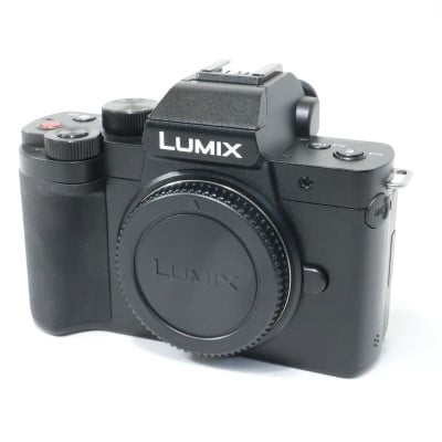 LUMIX G100D ボディ DC-G100D