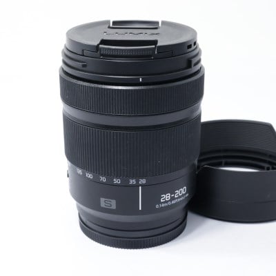 LUMIX S 28-200mm F4-7.1 MACRO O.I.S. S-R28200