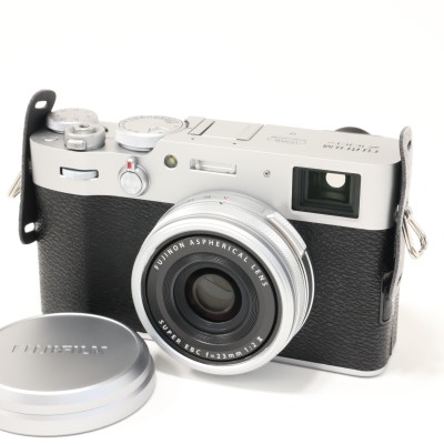 ☆中古カメラ☆】e26 富士フィルム fujifirumu NATURA ブラック