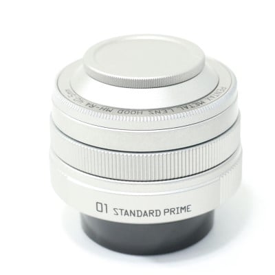 01 STANDARD PRIME 8.5mm F/1.9(シルバー)