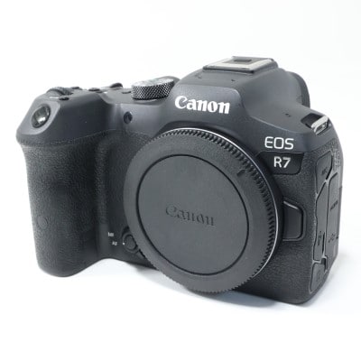 EOS R7 ボディー