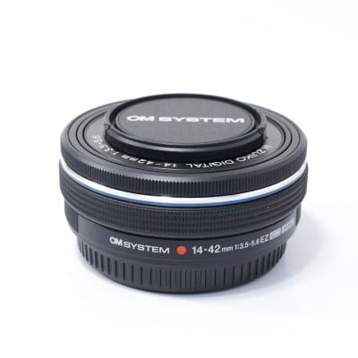 OM SYSTEM M.ZUIKO DIGITAL ED 14-42mm F3.5-5.6 EZ ブラック