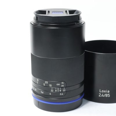 Loxia 2.4/85 E-mount