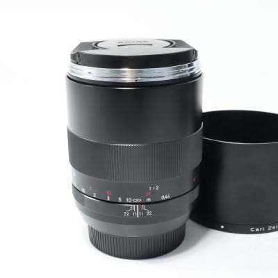 Makro Planar T* 2/100 ZE