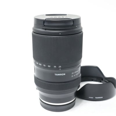 25-200mm F/2.8-5.6 Di III VXD G2 (Model A075S) ソニーEマウント