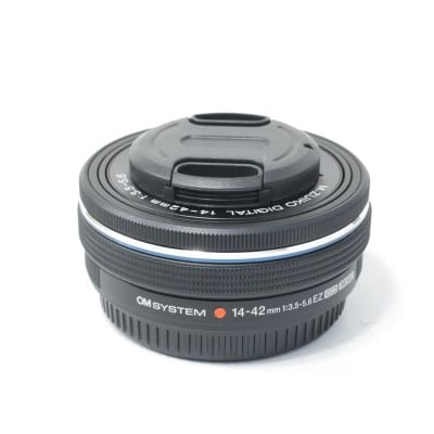 OM SYSTEM M.ZUIKO DIGITAL ED 14-42mm F3.5-5.6 EZ ブラック