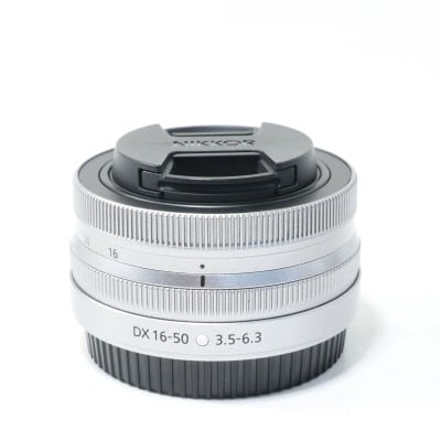 NIKKOR Z DX 16-50mm f/3.5-6.3 VR シルバー