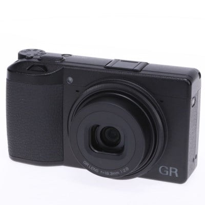 RICOH GR III