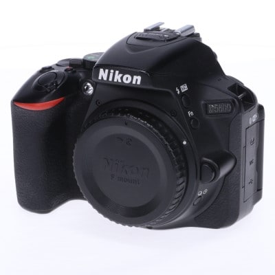D5600 ボディ