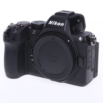 Z5II ボディ