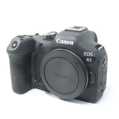 EOS R7 ボディー