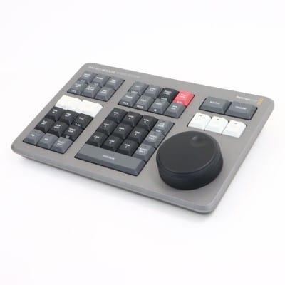 DV/RES/BBPNLMLEKA [DaVinci Resolve Speed Editor]