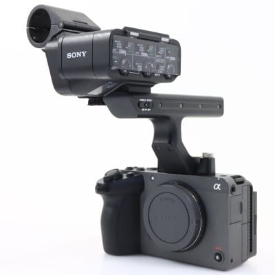 FX30 XLRハンドルユニット同梱モデル ILME-FX30