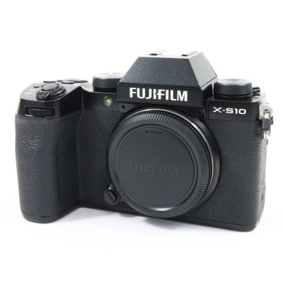 FUJIFILM X-S10 ボディ