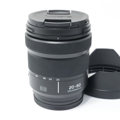 LUMIX S 20-60mm F3.5-5.6 S-R2060