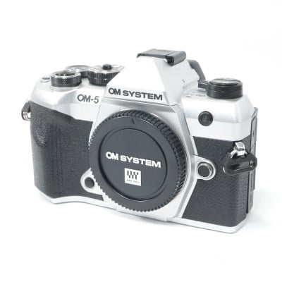 OM SYSTEM OM-5 Mark II ボディー シルバー