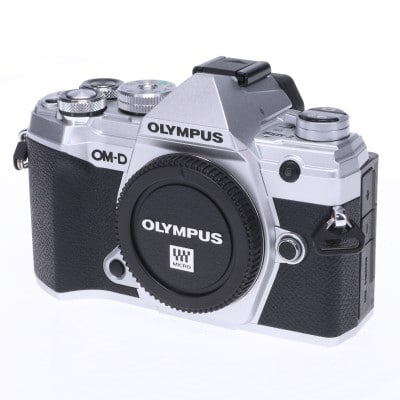 OM-D E-M5 Mark III ボディー シルバー