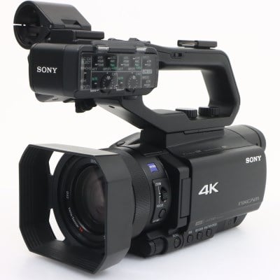 HXR-NX80
