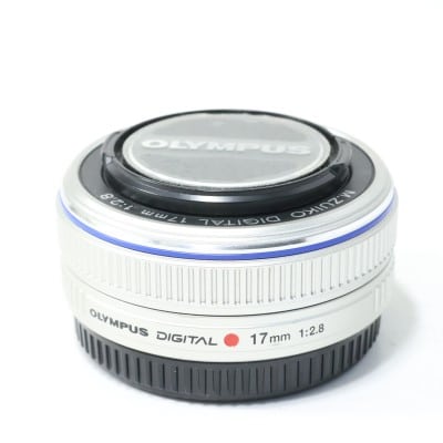 M.ZUIKO DIGITAL 17mm F2.8 シルバー