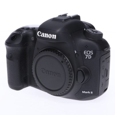 EOS 7D Mark II ボディー