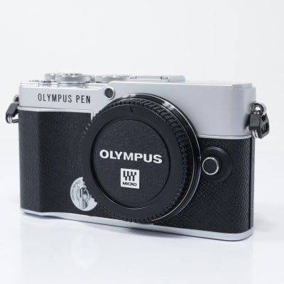 PEN E-P7 ボディー シルバー