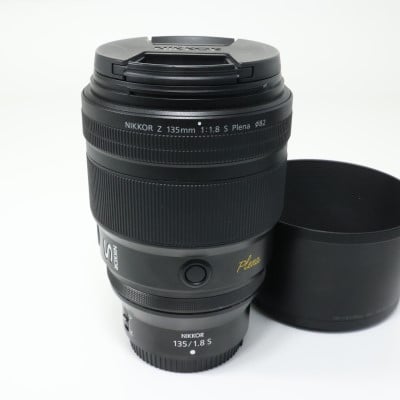 NIKKOR Z 135mm f/1.8 S Plena