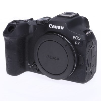 EOS R7 ボディー