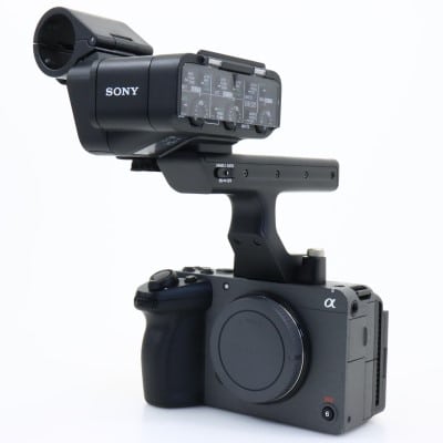 FX30 XLRハンドルユニット同梱モデル ILME-FX30