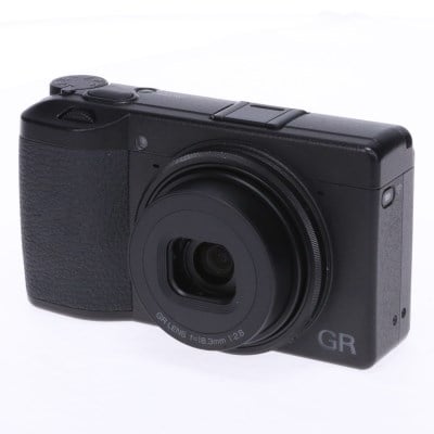 RICOH GR III