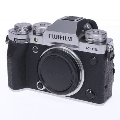 FUJIFILM X-T5 ボディ シルバー (日本語・英語版)