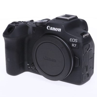 EOS R7 ボディー